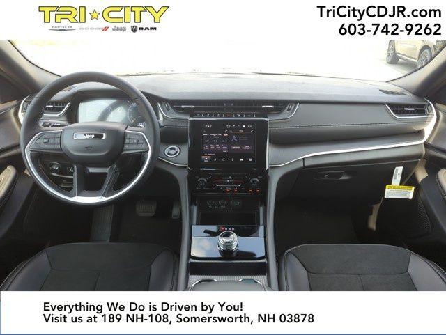 new 2025 Jeep Grand Cherokee L car, priced at $43,593