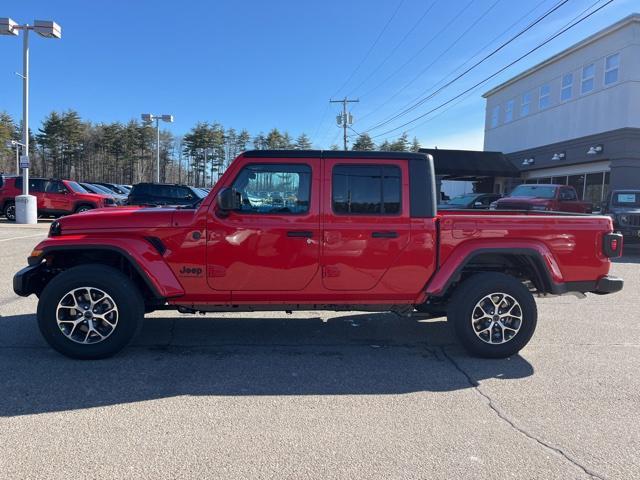 new 2024 Jeep Gladiator car, priced at $46,295