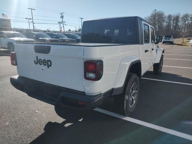 new 2024 Jeep Gladiator car, priced at $45,700