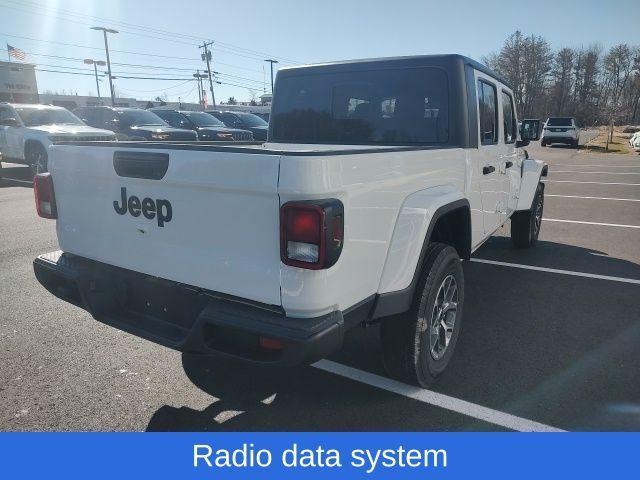 new 2024 Jeep Gladiator car, priced at $41,980