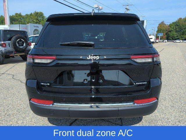 new 2024 Jeep Grand Cherokee car, priced at $35,000