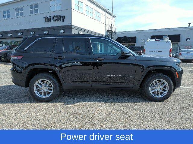 new 2024 Jeep Grand Cherokee car, priced at $35,000