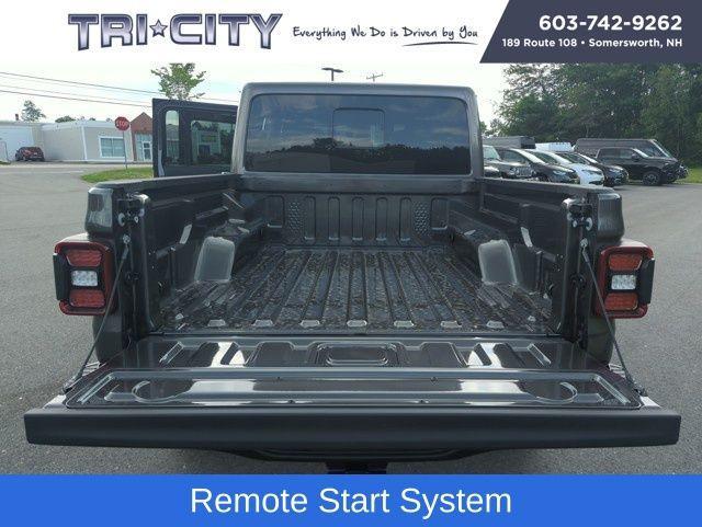new 2025 Jeep Gladiator car, priced at $55,752