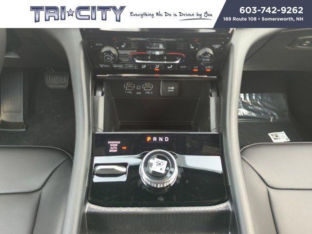 new 2025 Jeep Grand Cherokee car, priced at $49,166