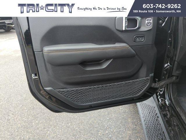 new 2025 Jeep Wrangler car, priced at $53,062