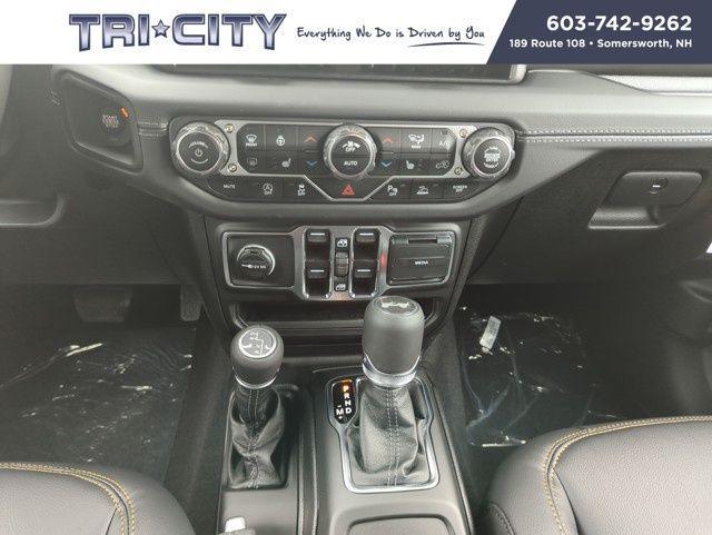 new 2025 Jeep Wrangler car, priced at $53,062