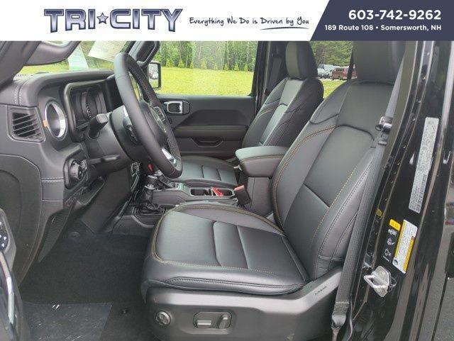 new 2025 Jeep Wrangler car, priced at $53,062