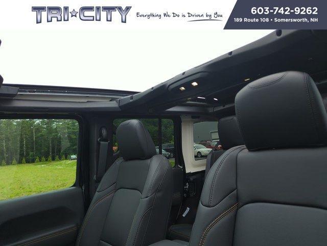 new 2025 Jeep Wrangler car, priced at $53,062