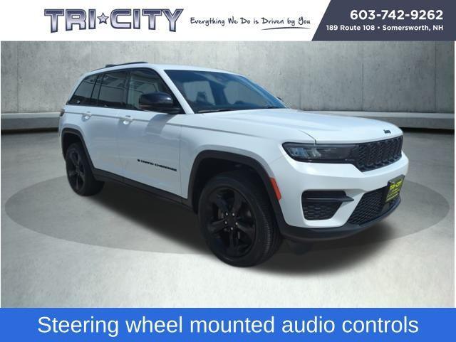 used 2022 Jeep Grand Cherokee car, priced at $32,000