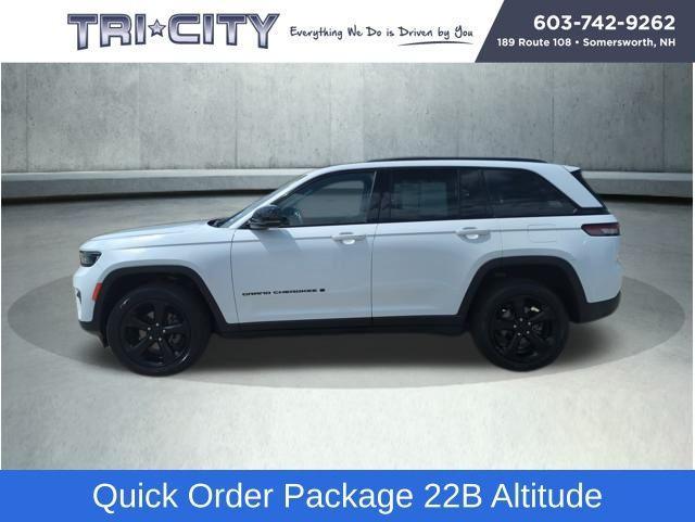 used 2022 Jeep Grand Cherokee car, priced at $32,000