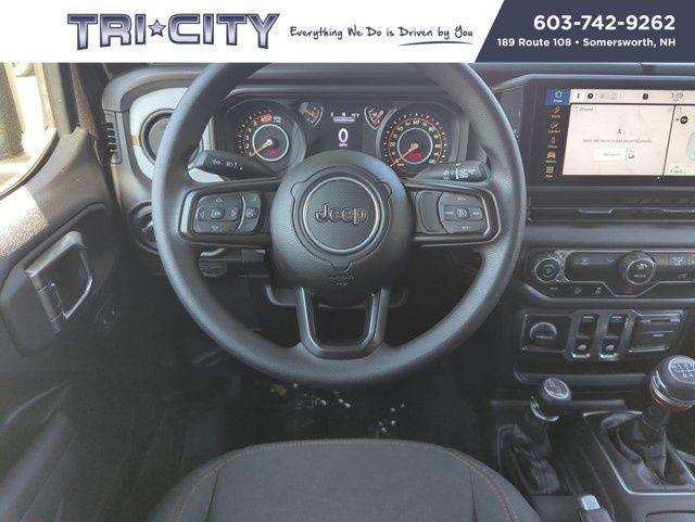 new 2025 Jeep Wrangler car, priced at $34,355