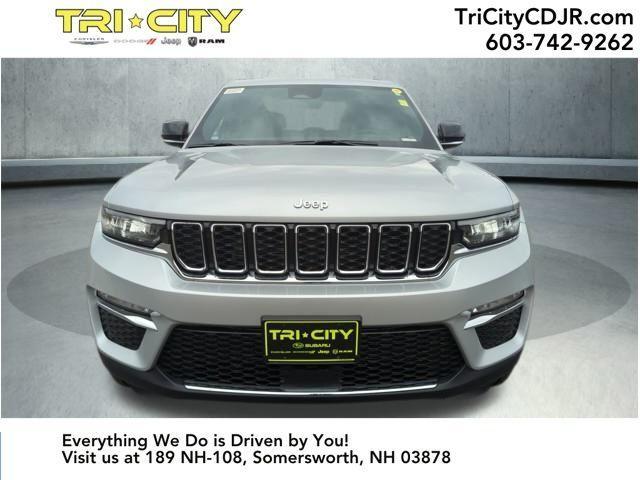 new 2025 Jeep Grand Cherokee car, priced at $48,009