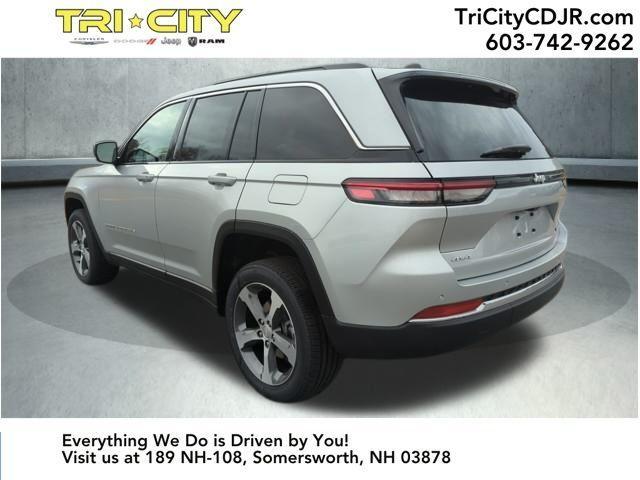 new 2025 Jeep Grand Cherokee car, priced at $48,009