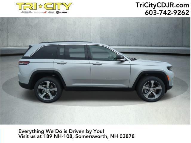 new 2025 Jeep Grand Cherokee car, priced at $48,009