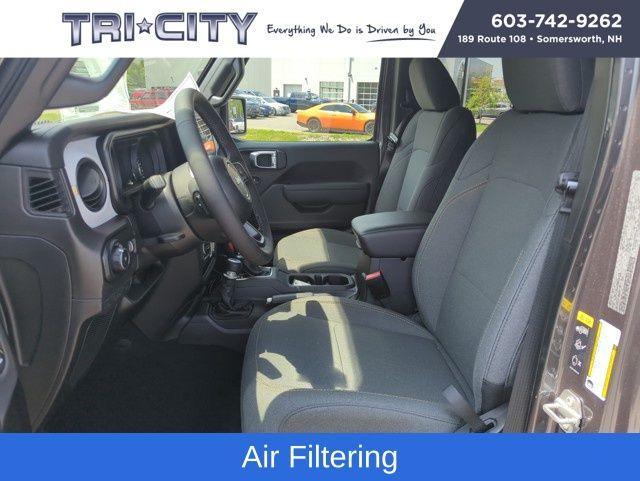 new 2025 Jeep Wrangler car, priced at $49,190