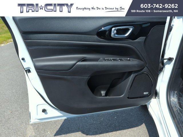 new 2025 Jeep Compass car, priced at $34,161