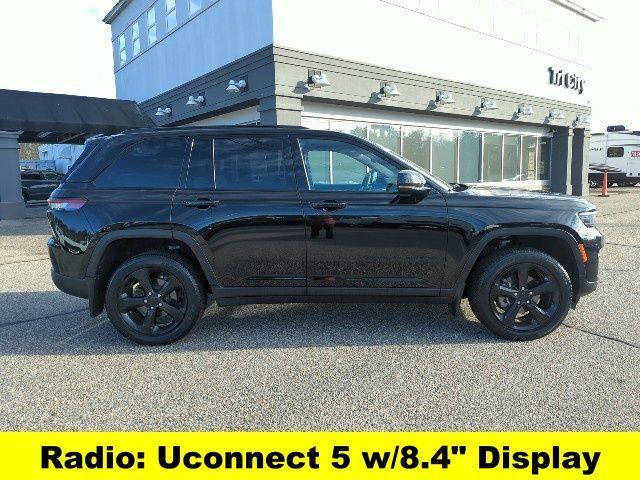 used 2022 Jeep Grand Cherokee car, priced at $30,000