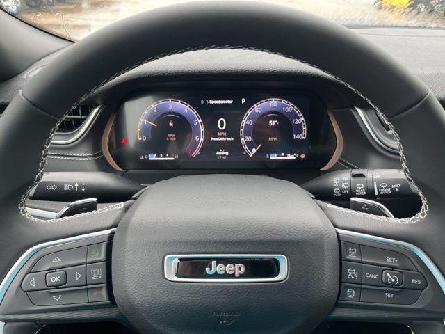 new 2024 Jeep Grand Cherokee L car, priced at $38,999