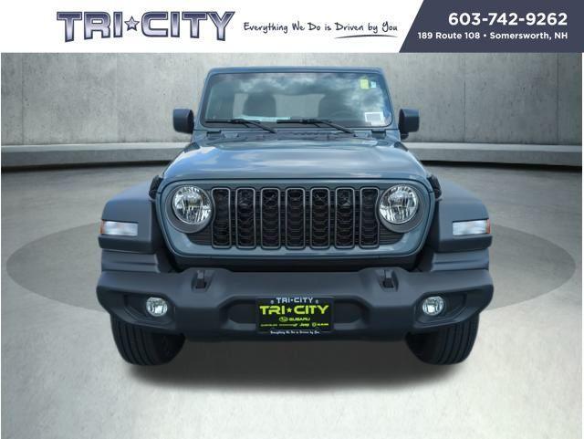 new 2025 Jeep Wrangler car, priced at $40,220
