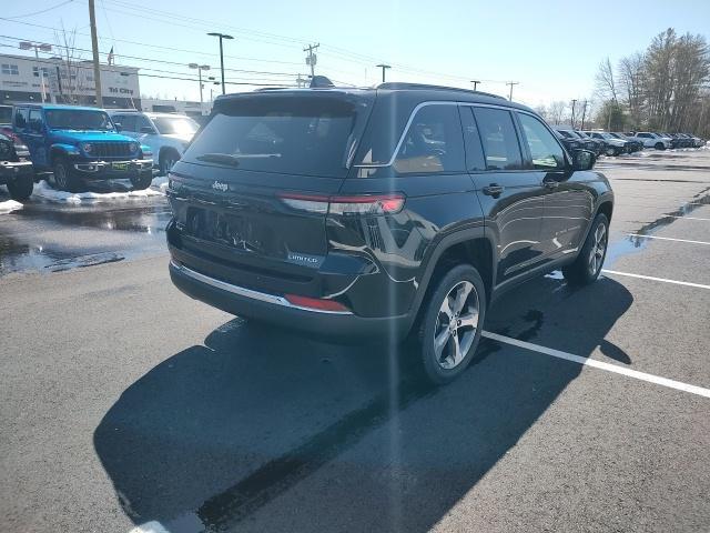 new 2024 Jeep Grand Cherokee car, priced at $50,999