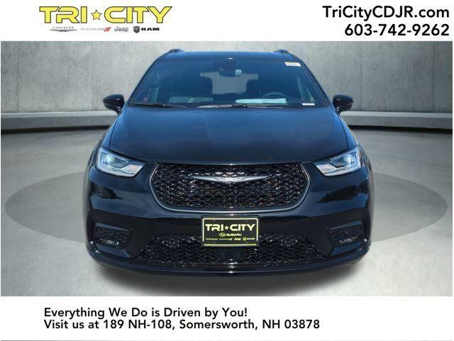 new 2026 Chrysler Pacifica car, priced at $55,755