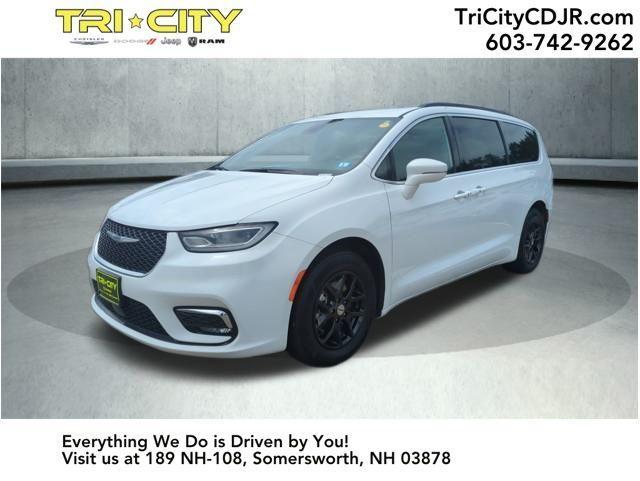 used 2022 Chrysler Pacifica car, priced at $17,200