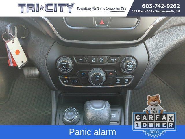 used 2019 Jeep Cherokee car, priced at $15,500