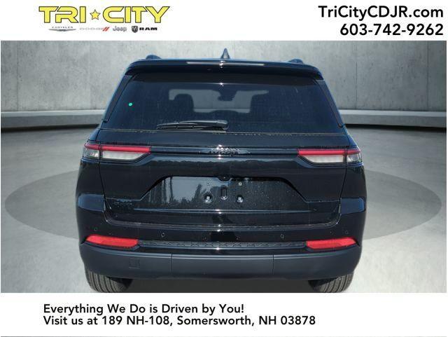 new 2025 Jeep Grand Cherokee car, priced at $42,981