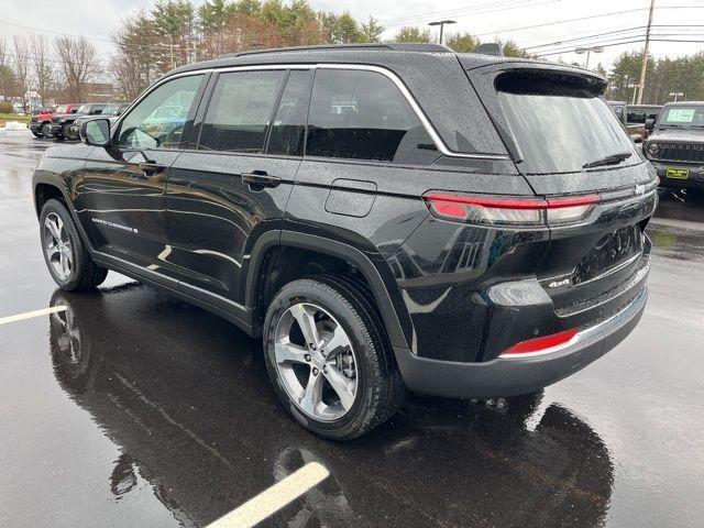 new 2024 Jeep Grand Cherokee car, priced at $46,999