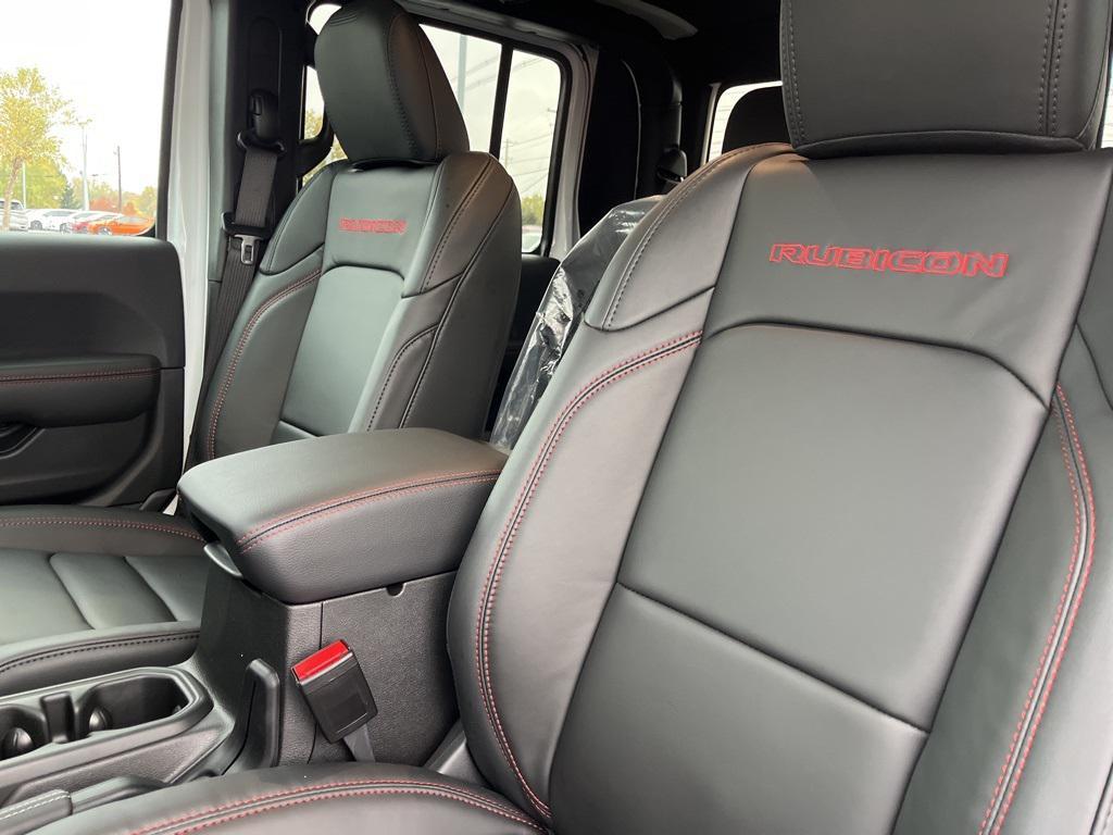 new 2026 Jeep Gladiator car, priced at $65,815