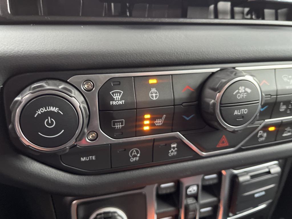 new 2026 Jeep Gladiator car, priced at $65,815