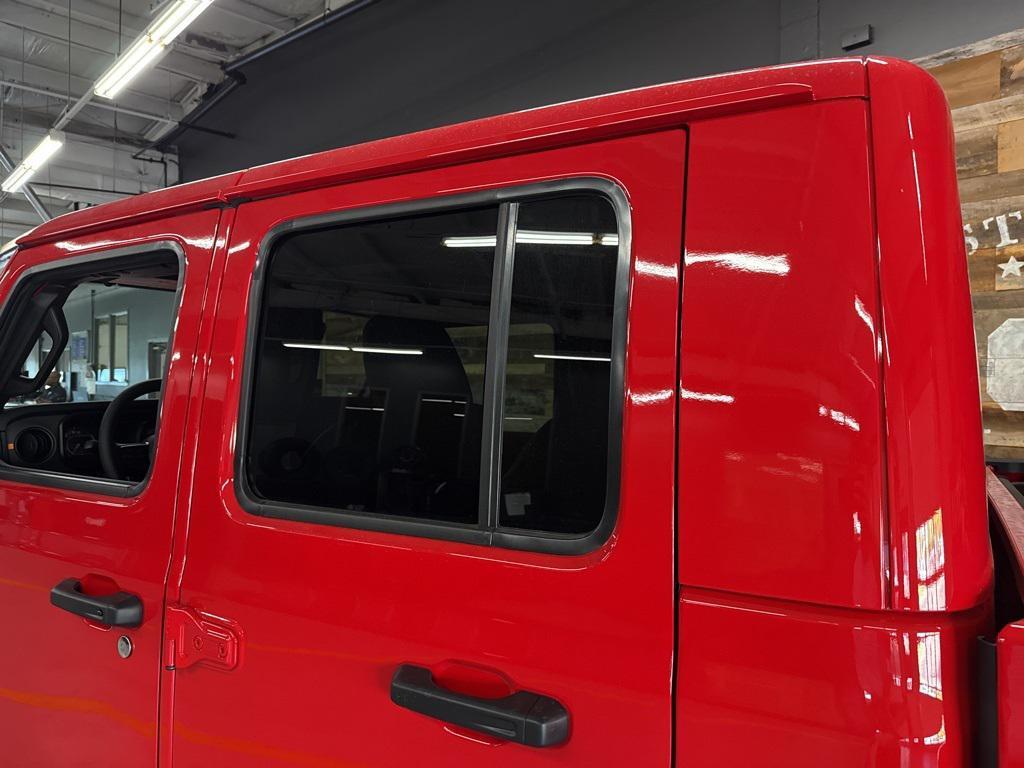 new 2025 Jeep Gladiator car, priced at $65,000