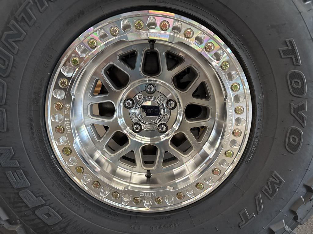 new 2025 Jeep Gladiator car, priced at $65,000