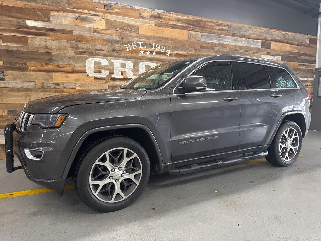 used 2018 Jeep Grand Cherokee car, priced at $15,496