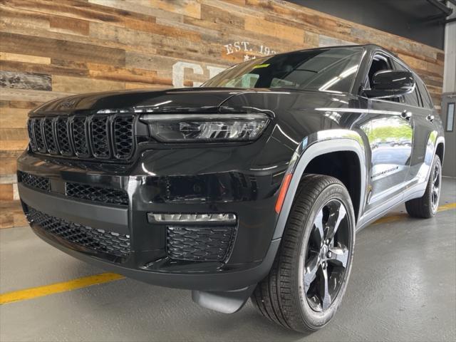 new 2025 Jeep Grand Cherokee L car, priced at $50,910