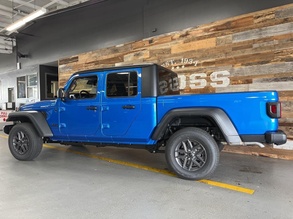 new 2025 Jeep Gladiator car, priced at $38,000