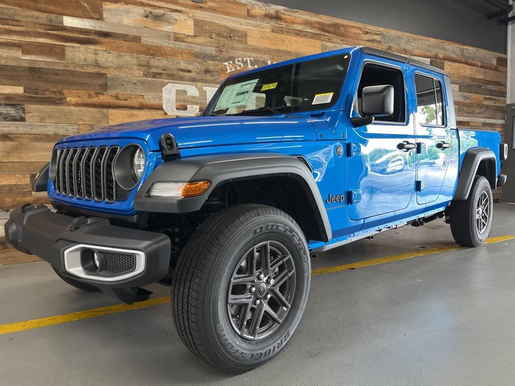 new 2025 Jeep Gladiator car, priced at $38,000