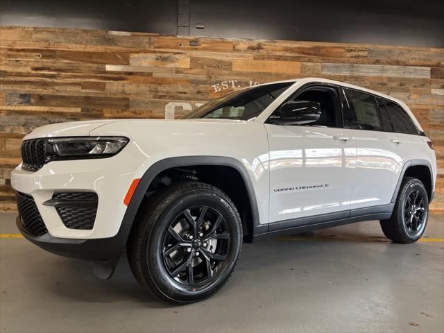 new 2025 Jeep Grand Cherokee car, priced at $41,089