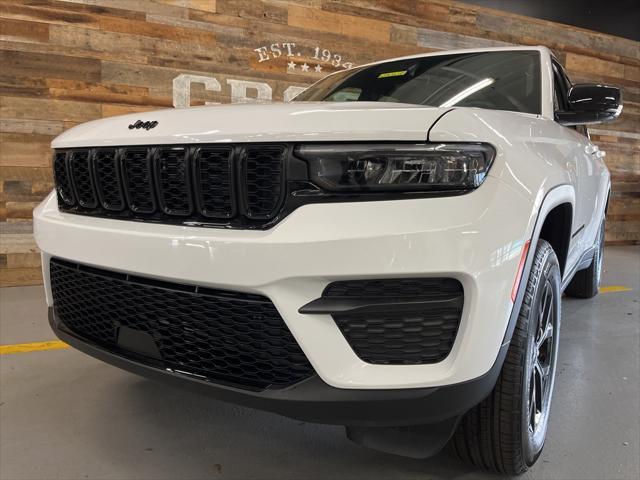 new 2025 Jeep Grand Cherokee car, priced at $41,089