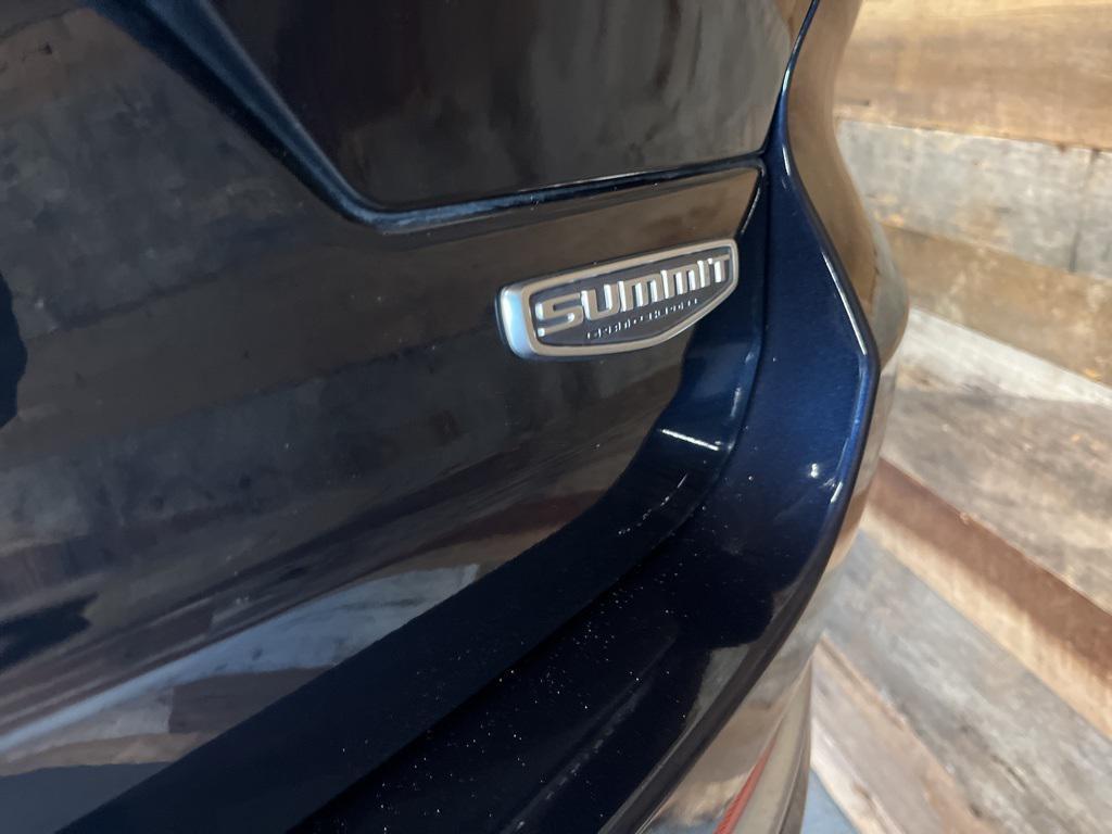 used 2023 Jeep Grand Cherokee car, priced at $40,000
