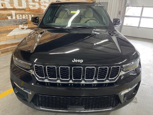 new 2025 Jeep Grand Cherokee car, priced at $42,733