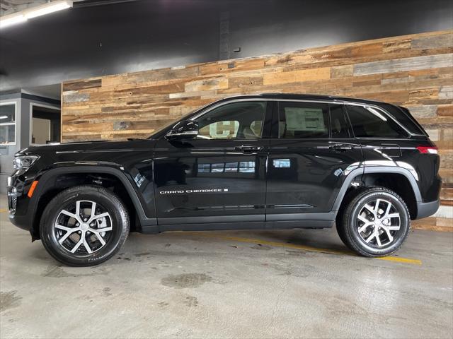 new 2025 Jeep Grand Cherokee car, priced at $42,733