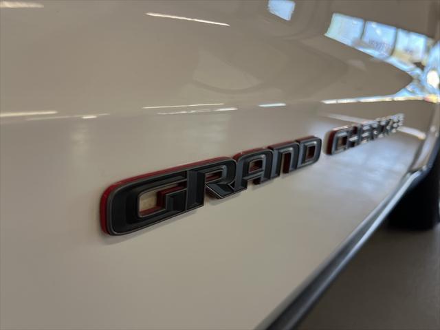 used 2021 Jeep Grand Cherokee car, priced at $32,533