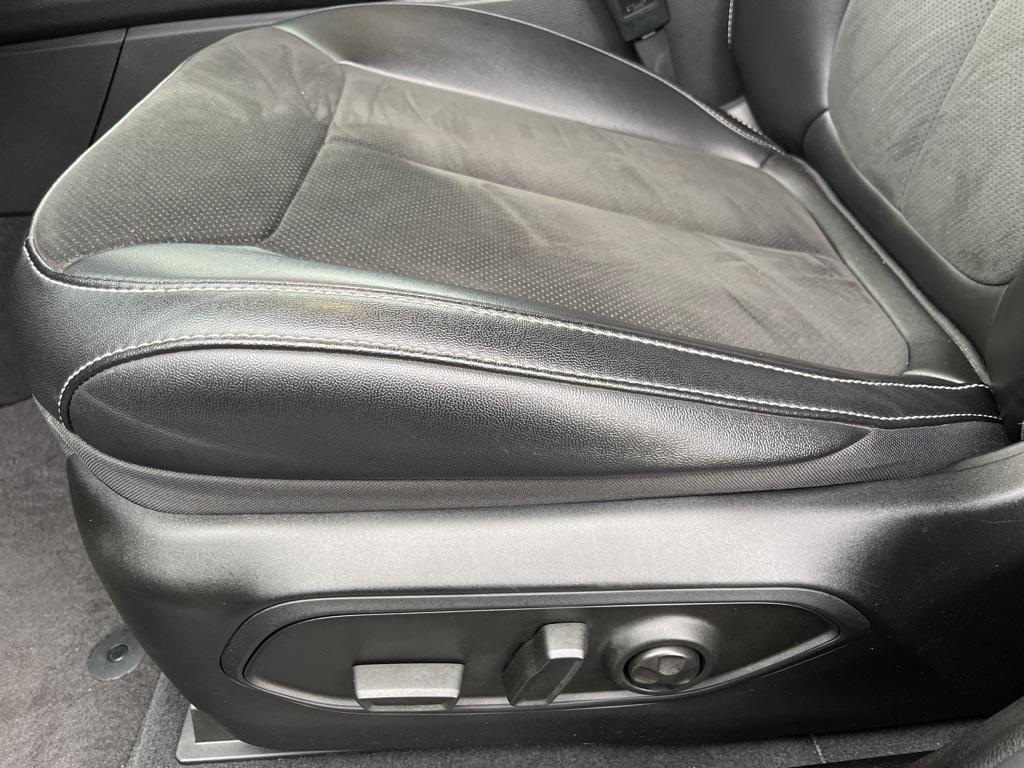 used 2024 Jeep Grand Cherokee car, priced at $30,000