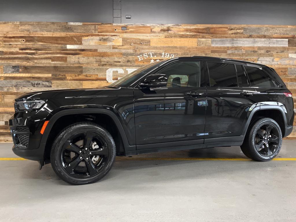 used 2024 Jeep Grand Cherokee car, priced at $30,000