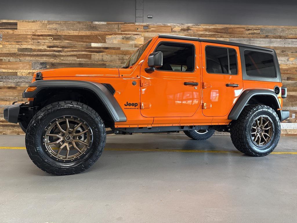 new 2025 Jeep Wrangler car, priced at $47,522