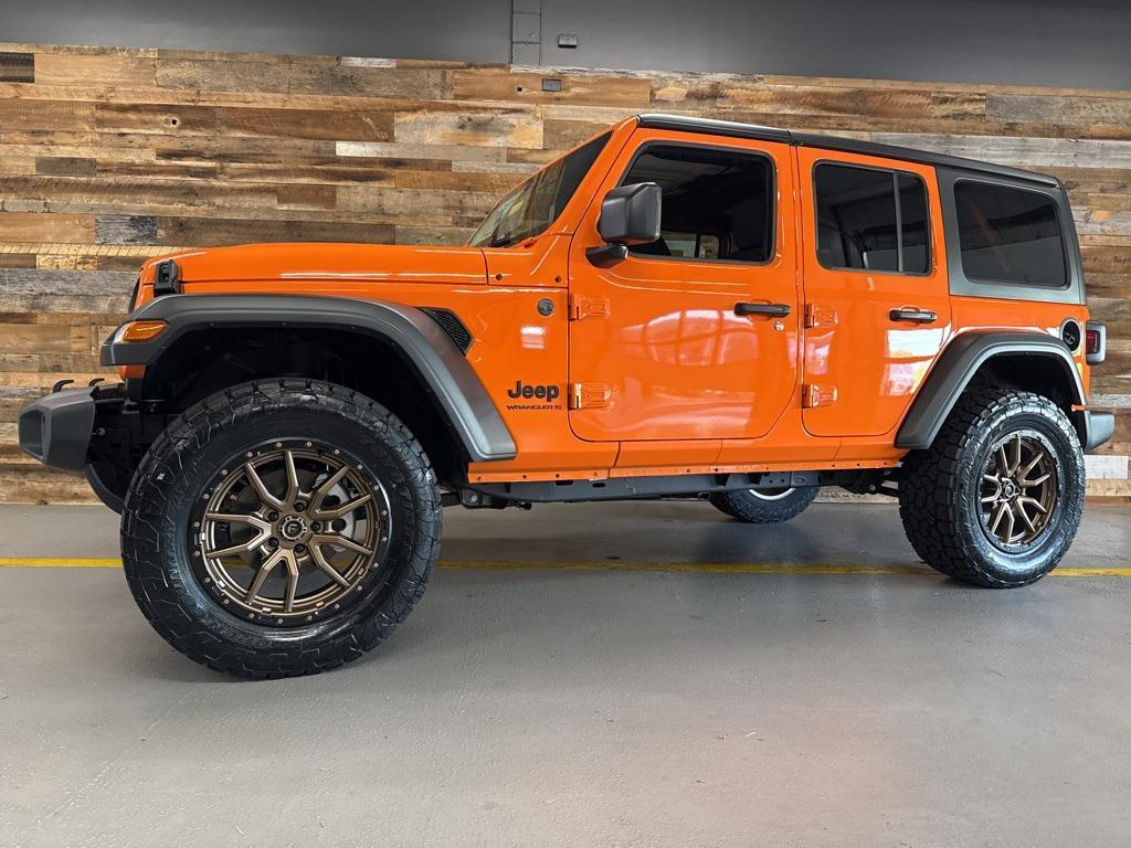 new 2025 Jeep Wrangler car, priced at $47,522