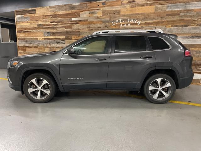 used 2020 Jeep Cherokee car, priced at $23,211