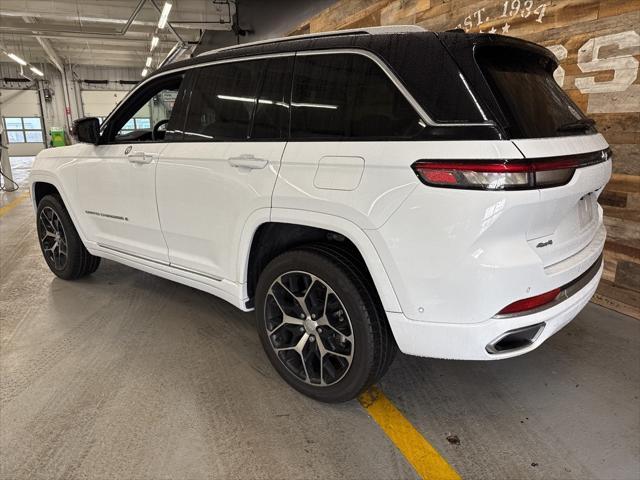 used 2022 Jeep Grand Cherokee car, priced at $47,139