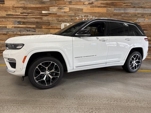 used 2022 Jeep Grand Cherokee car, priced at $47,139